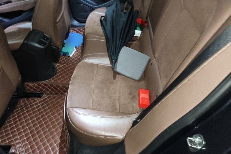 Used Buick Regal 2019 20T Elite Version China VI Standard Left Rear Seat