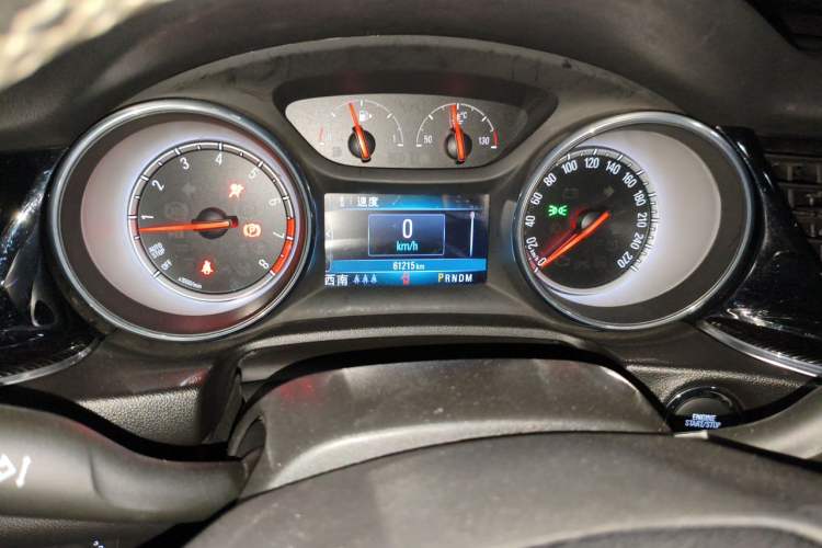 Used Buick Regal 2019 20T Elite Version China VI Standard Odometer Close Up