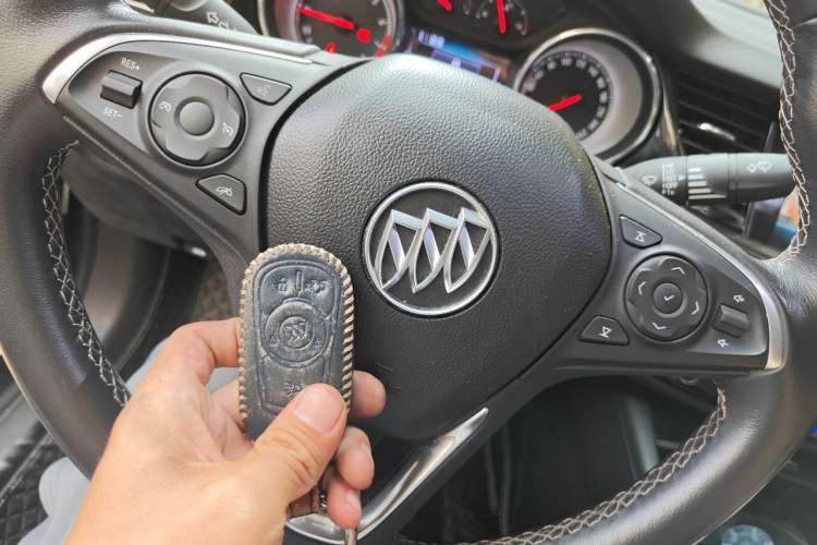Used Buick Regal 2019 20T Elite Version China VI Standard Vehicle Key