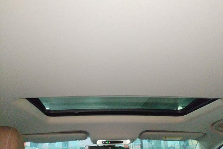 Used Buick Regal 2019 20T Elite Version China VI Standard Headliner