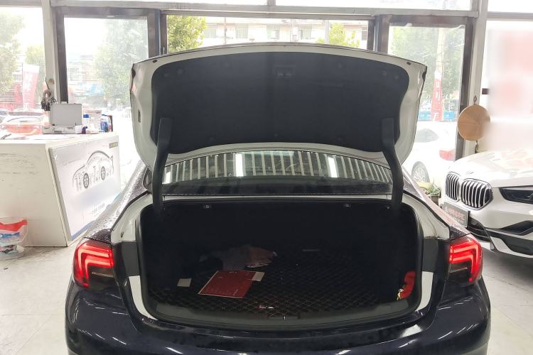 Used Buick Regal 2019 20T Elite Version China VI Standard Trunk