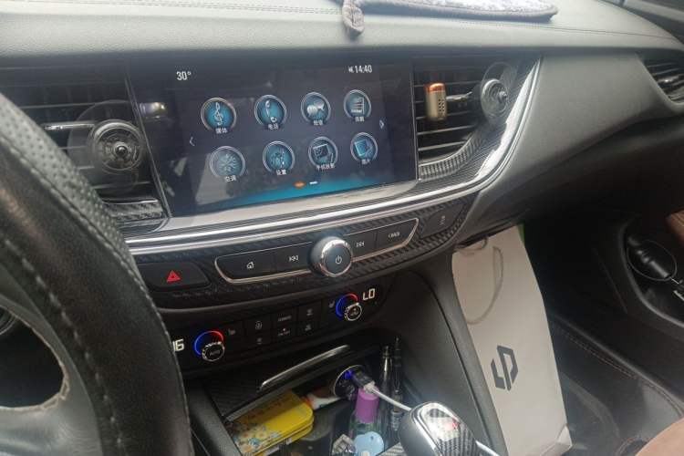 Used Buick Regal 2019 20T Elite Version China V Standard Audio And AC Panel