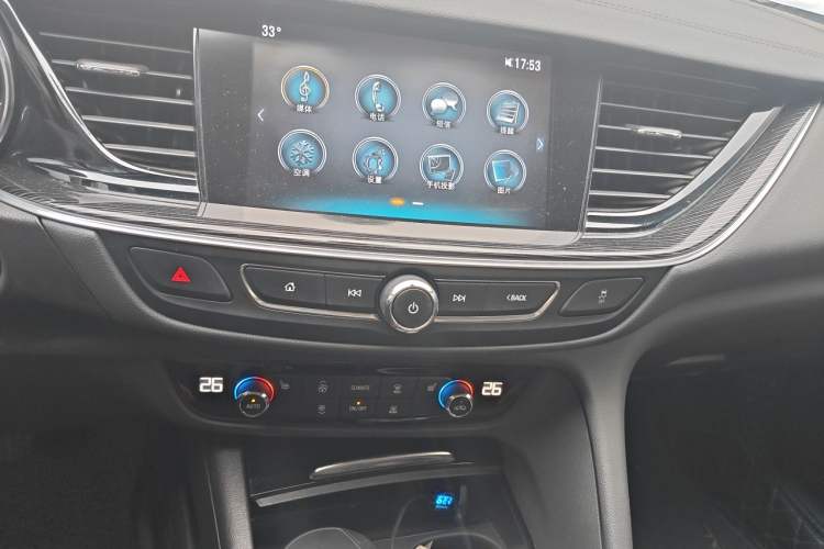 Used Buick Regal 2019 20T Elite Version China VI Standard Audio And AC Panel