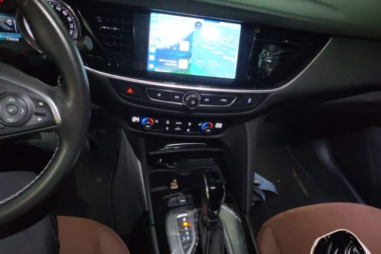 Used Buick Regal 2019 20T Elite Version China VI Standard Audio And AC Panel