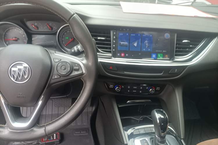 Used Buick Regal 2019 20T Elite Version China V Standard Center Console
