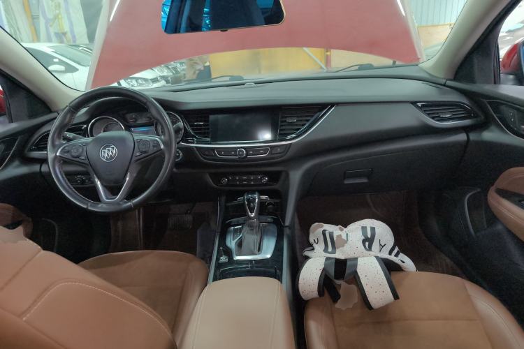 Used Buick Regal 2019 20T Elite Version China V Standard Center Console