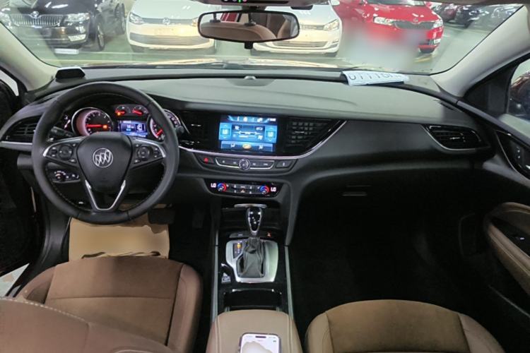 Used Buick Regal 2019 20T Elite Version China VI Standard Center Console