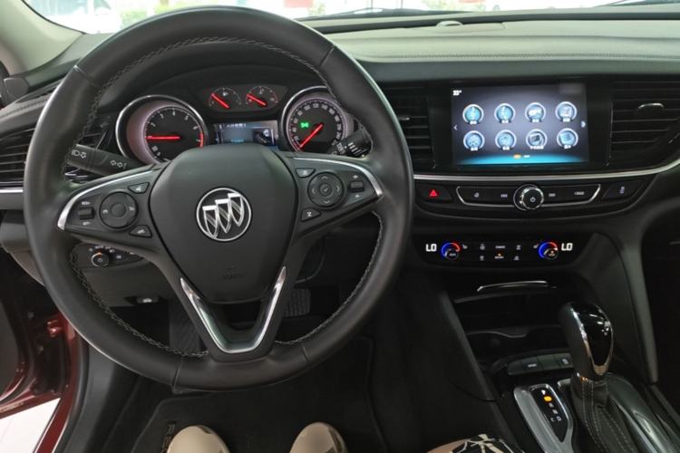 Used Buick Regal 2019 20T Elite Version China V Standard Center Console