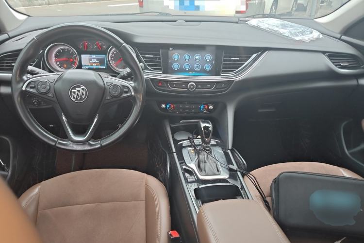 Used Buick Regal 2019 20T Elite Version China VI Standard Center Console