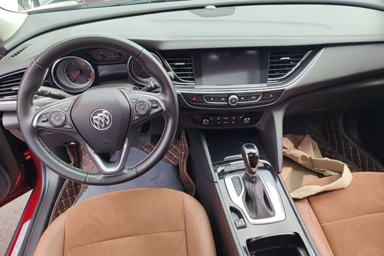 Used Buick Regal 2019 20T Elite Version China VI Standard Center Console