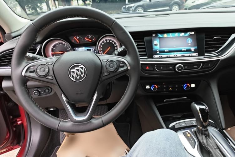 Used Buick Regal 2019 20T Elite Version China V Standard Center Console