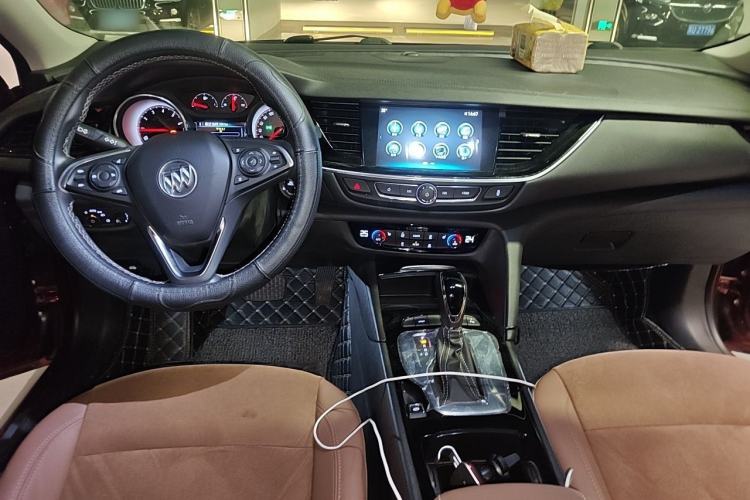 Used Buick Regal 2019 20T Elite Version China VI Standard Center Console