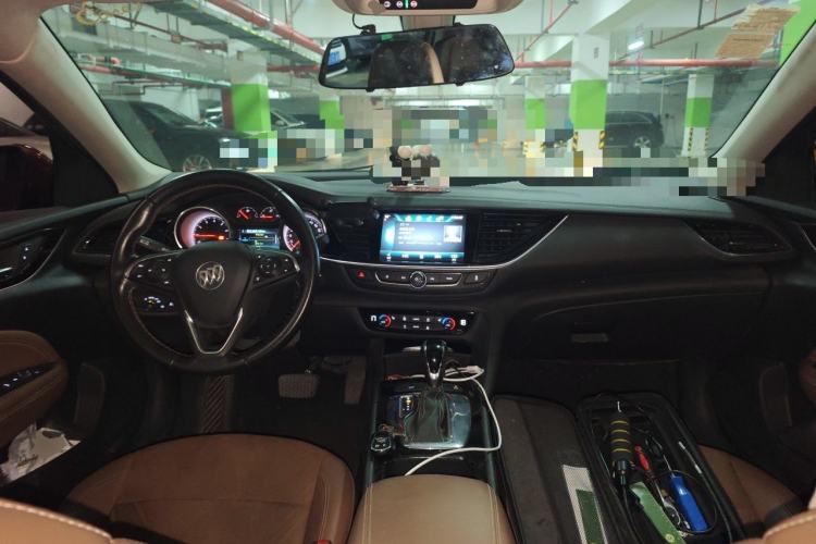 Used Buick Regal 2019 20T Elite Version China V Standard Center Console