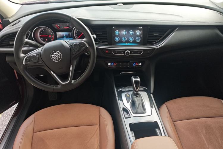 Used Buick Regal 2019 20T Elite Version China VI Standard Center Console