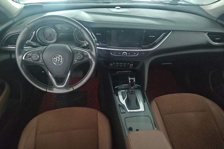 Used Buick Regal 2019 20T Elite Version China VI Standard Center Console