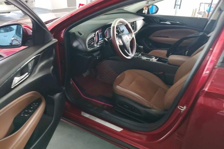 Used Buick Regal 2019 20T Elite Version China VI Standard Driver Seat