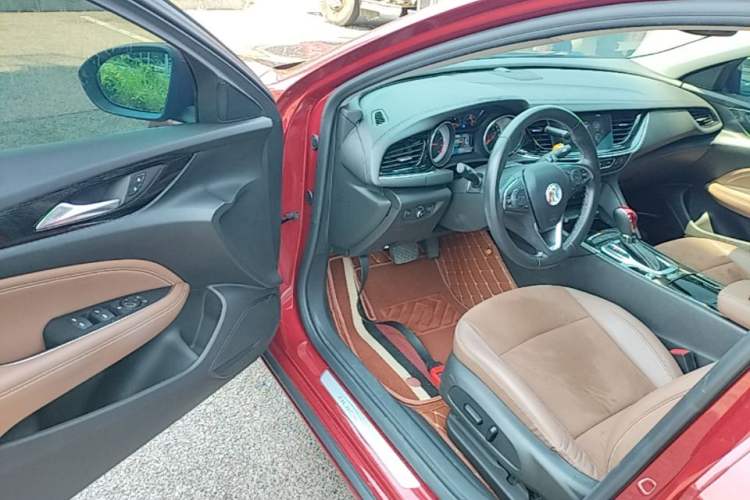 Used Buick Regal 2019 20T Elite Version China VI Standard Driver Seat