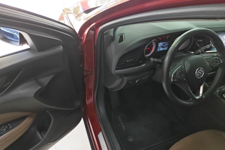 Used Buick Regal 2019 20T Elite Version China V Standard Driver Seat