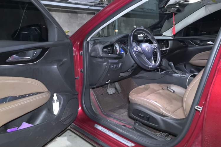Used Buick Regal 2019 Revised 20T Luxury Version China VI Standard Driver Seat