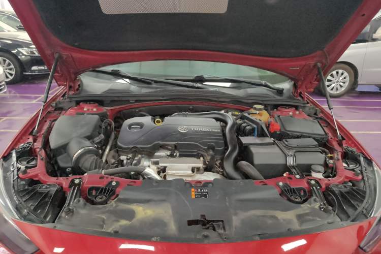 Used Buick Regal 2019 20T Elite Version China V Standard Engine Bay