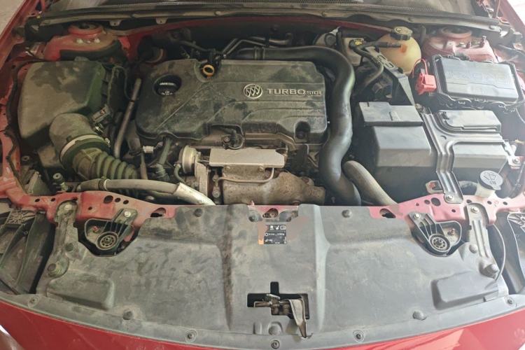 Used Buick Regal 2019 20T Luxury Model China VI Standard Engine Bay