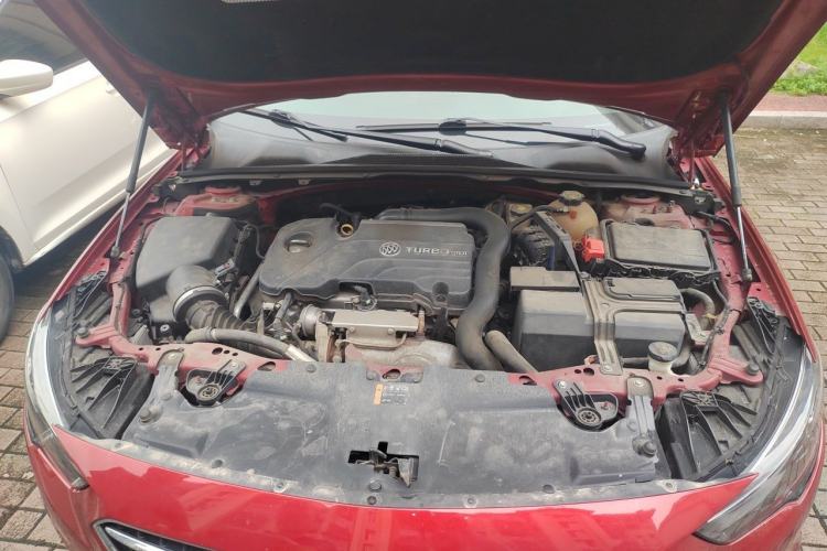 Used Buick Regal 2019 20T Luxury Model China V Standard Engine Bay