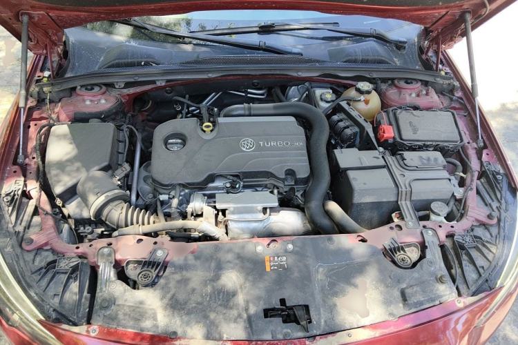 Used Buick Regal 2019 20T Luxury Model China V Standard Engine Bay