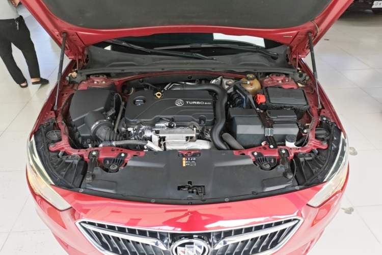 Used Buick Regal 2019 20T Elite Version China V Standard Engine Bay