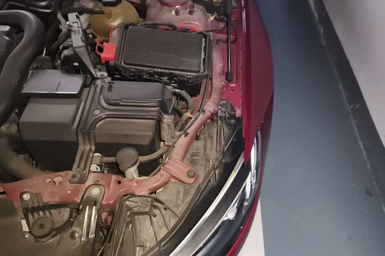 Used Buick Regal 2019 Revised 20T Luxury Version China VI Standard Engine Bay Left