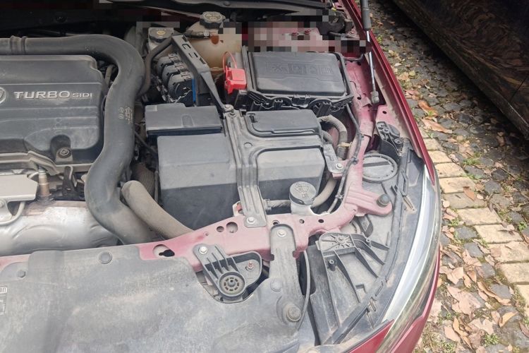 Used Buick Regal 2019 20T Elite Version China V Standard Engine Bay Left