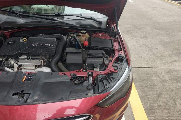 Used Buick Regal 2019 20T Elite Version China V Standard Engine Bay Left