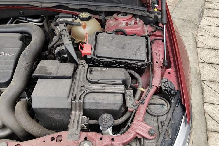 Used Buick Regal 2019 20T Elite Version China VI Standard Engine Bay Left