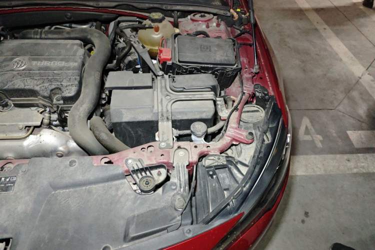 Used Buick Regal 2019 20T Elite Version China VI Standard Engine Bay Left