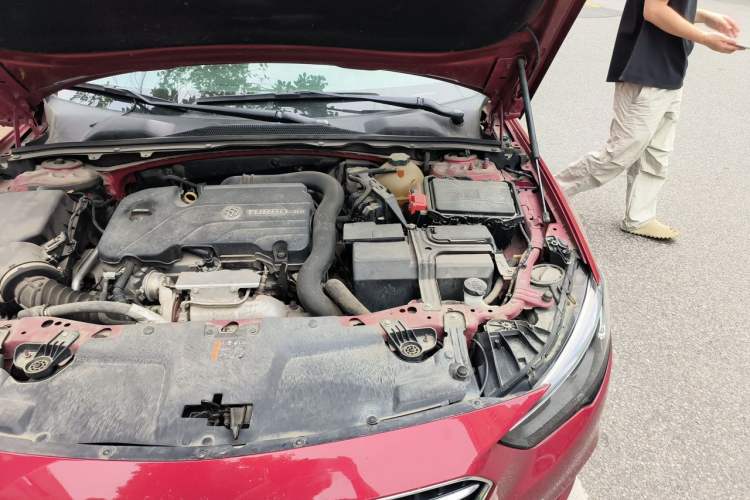 Used Buick Regal 2019 20T Elite Version China VI Standard Engine Bay Left