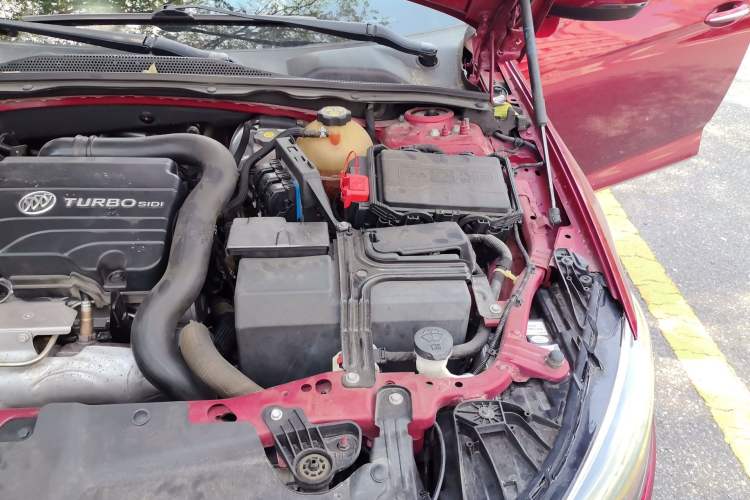 Used Buick Regal 2019 20T Elite Version China V Standard Engine Bay Left