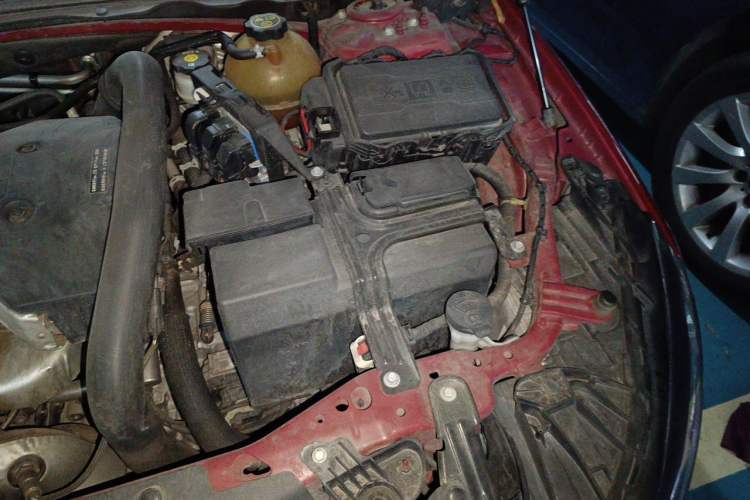 Used Buick Regal 2019 28T Luxury Edition China VI Engine Bay Left