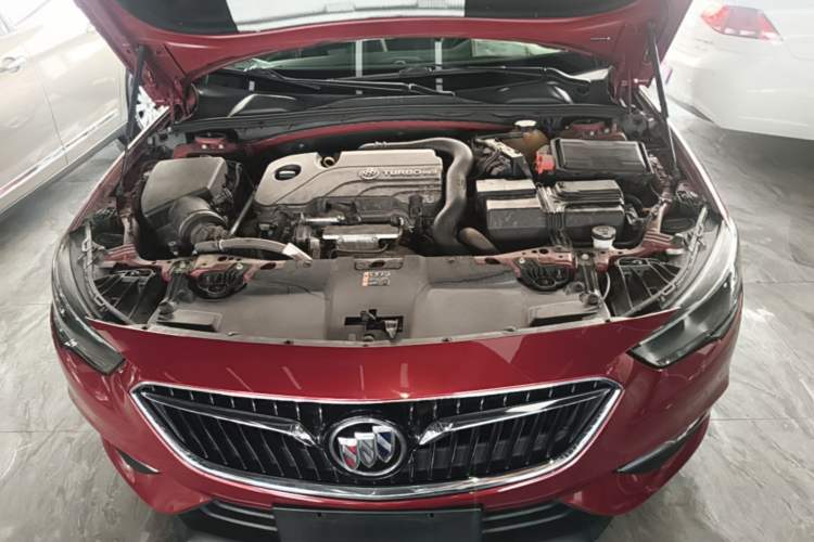 Used Buick Regal 2019 20T Elite Version China VI Standard Engine Bay