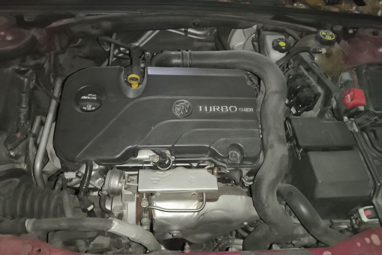 Used Buick Regal 2019 20T Elite Version China V Standard Engine Bay