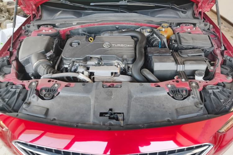 Used Buick Regal 2019 20T Elite Version China V Standard Engine Bay