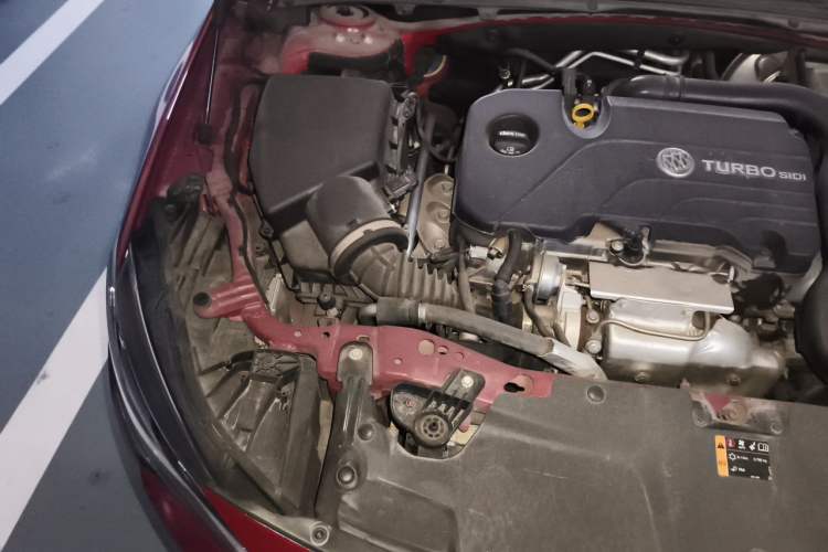 Used Buick Regal 2019 Revised 20T Luxury Version China VI Standard Engine Bay Right