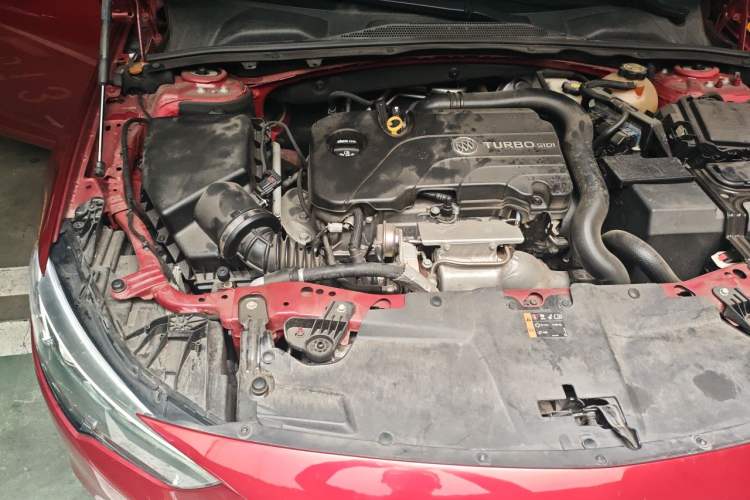 Used Buick Regal 2019 20T Luxury Model China VI Standard Engine Bay Right