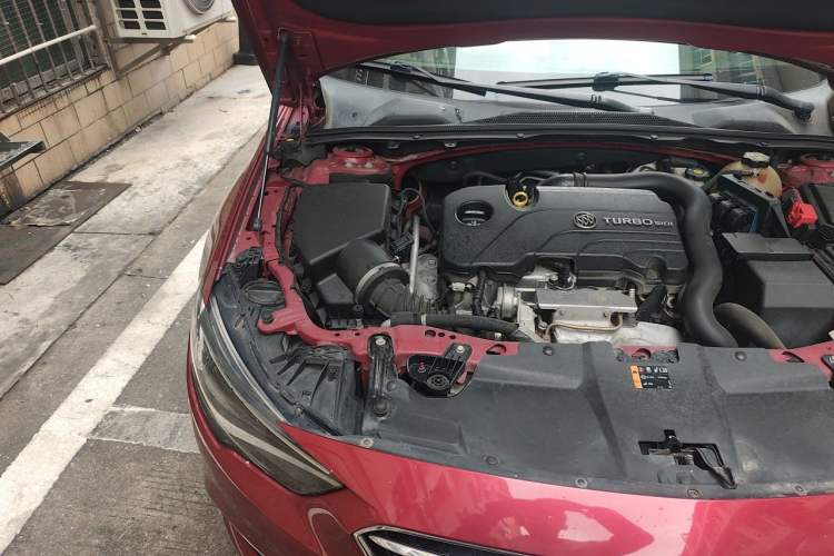 Used Buick Regal 2019 20T Elite Version China V Standard Engine Bay Right