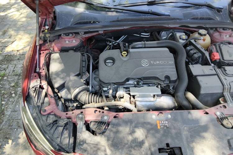 Used Buick Regal 2019 20T Luxury Model China V Standard Engine Bay Right