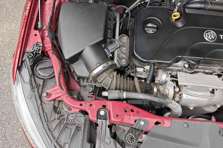 Used Buick Regal 2019 20T Elite Version China VI Standard Engine Bay Right