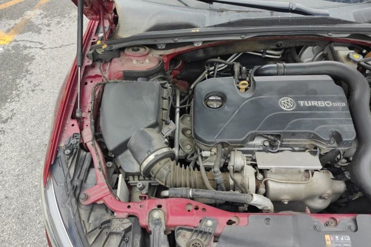 Used Buick Regal 2019 20T Elite Version China VI Standard Engine Bay Right