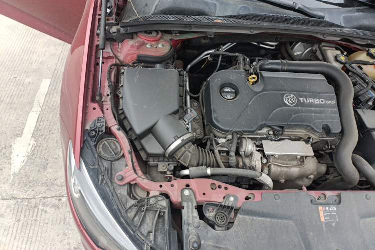 Used Buick Regal 2019 20T Elite Version China VI Standard Engine Bay Right