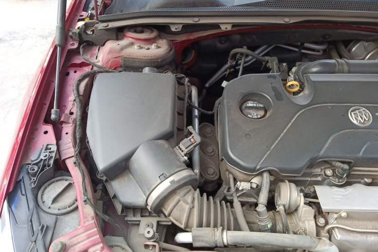 Used Buick Regal 2019 20T Elite Version China VI Standard Engine Bay Right