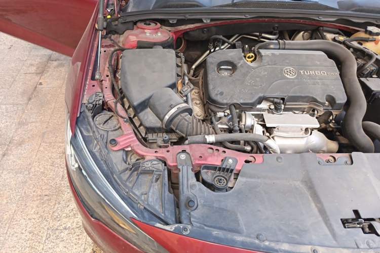 Used Buick Regal 2019 20T Elite Version China VI Standard Engine Bay Right