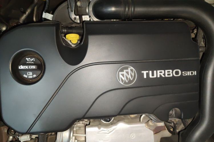 Used Buick Regal 2019 20T Elite Version China VI Standard Engine Bay