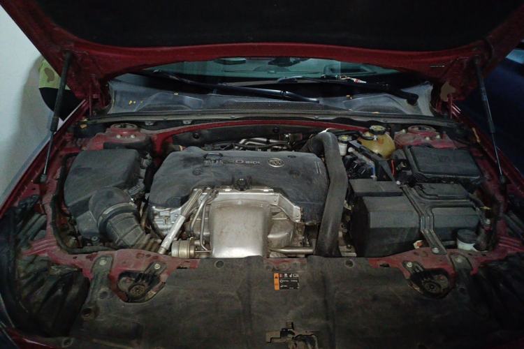 Used Buick Regal 2019 28T Luxury Edition China VI Engine Bay